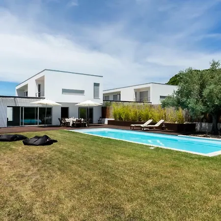 Premium Beach With 4 Bedrooms- Meco,