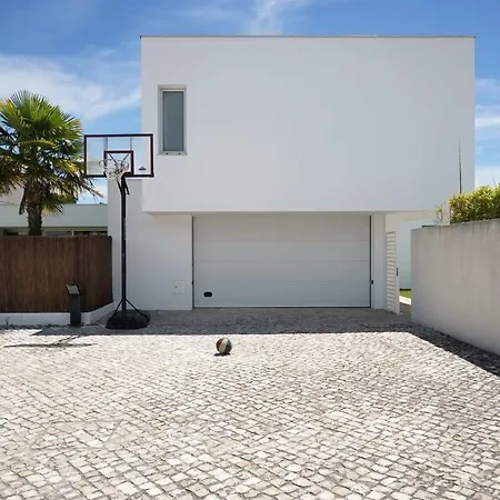 Premium Beach With 4 Bedrooms- Meco, Сесимбра