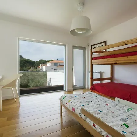 Premium Beach With 4 Bedrooms- Meco, Сесимбра